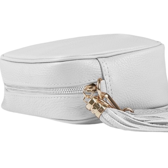 - Genuine leather camera bag crossbody with tassel - white - Picture 6 of 11